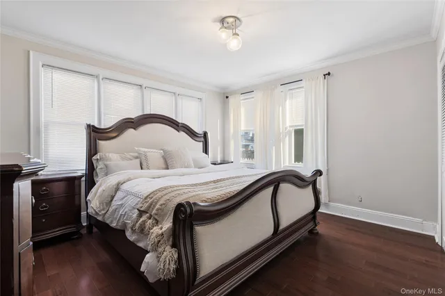 $1,000,000 | 40 Oak Street, Harrison, NY 10528