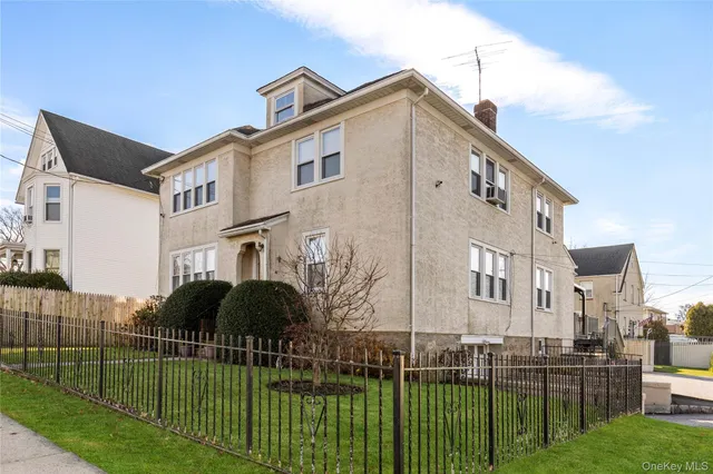 $1,000,000 | 40 Oak Street, Harrison, NY 10528