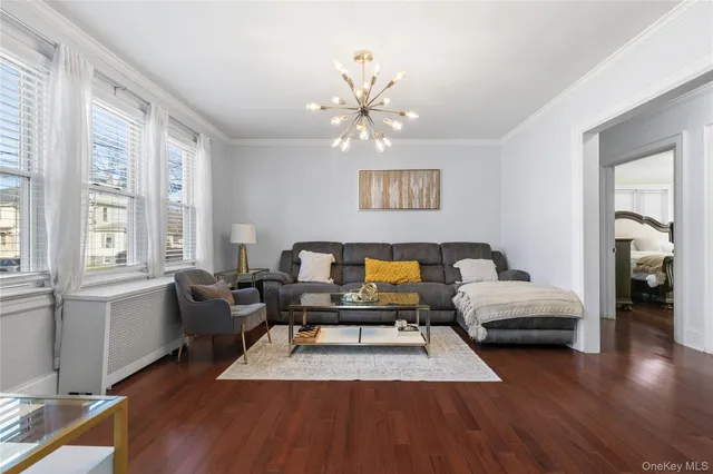 $1,000,000 | 40 Oak Street, Harrison, NY 10528