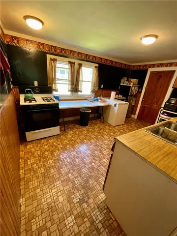 $115,900 | 123 East Williams Street, Waterloo, NY 13165