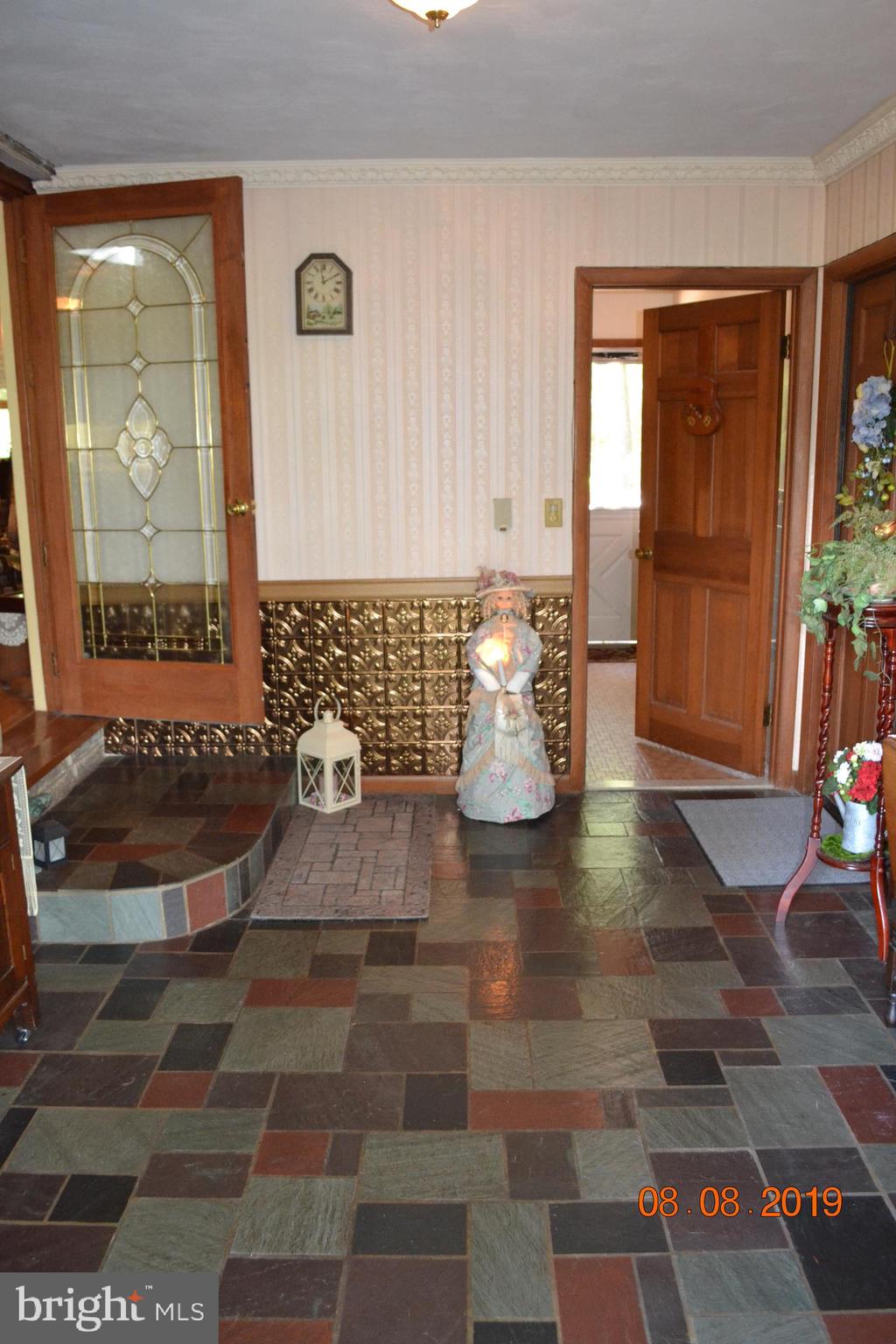 480 Ridge Road Gettysburg, PA 17325 - Photo 13 of 97