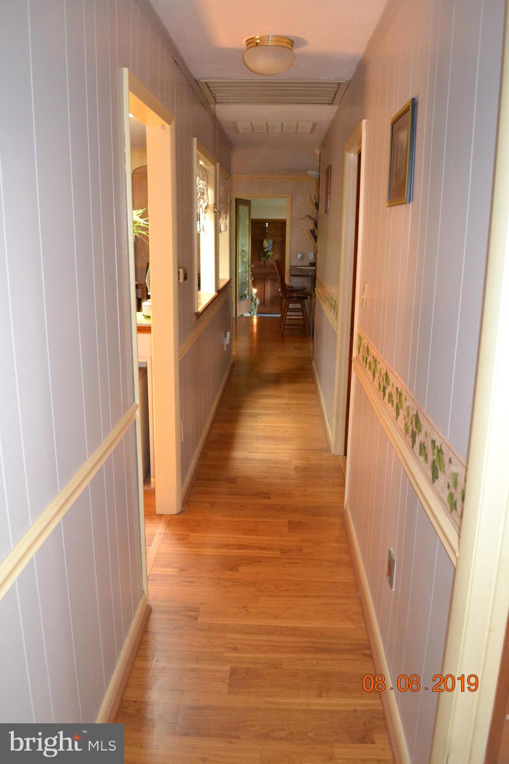 480 Ridge Road Gettysburg, PA 17325 - Photo 14 of 97 hall