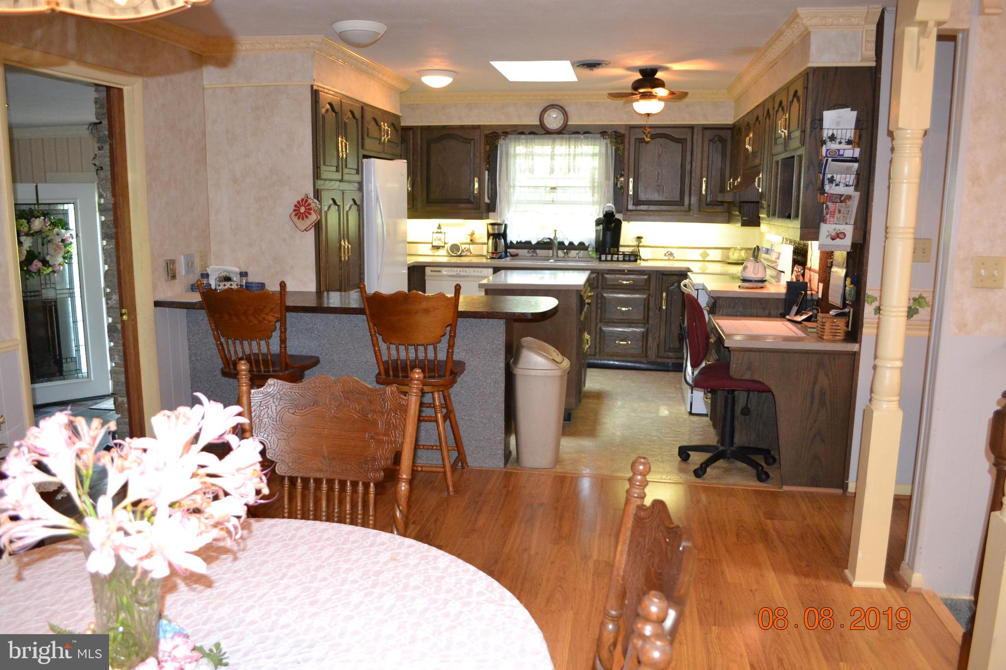 480 Ridge Road Gettysburg, PA 17325 - Photo 30 of 97 Dining and Kitchen