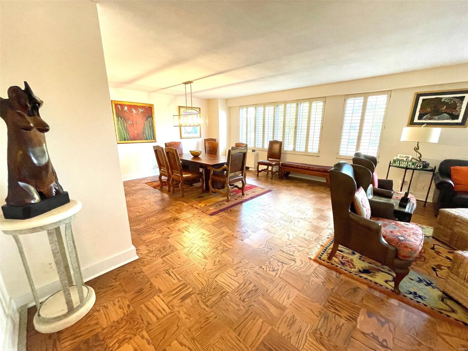 900 South Hanley Road, Unit 4D St. Louis, MO 63105 - Photo 11 of 29