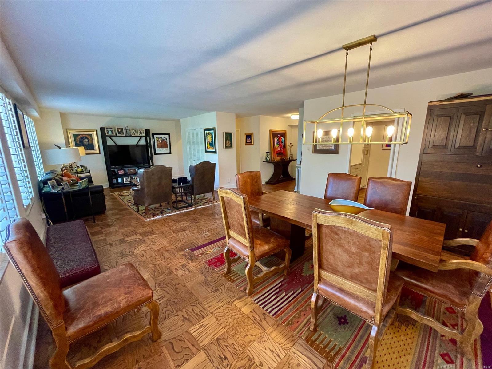 900 South Hanley Road, Unit 4D St. Louis, MO 63105 - Photo 15 of 29