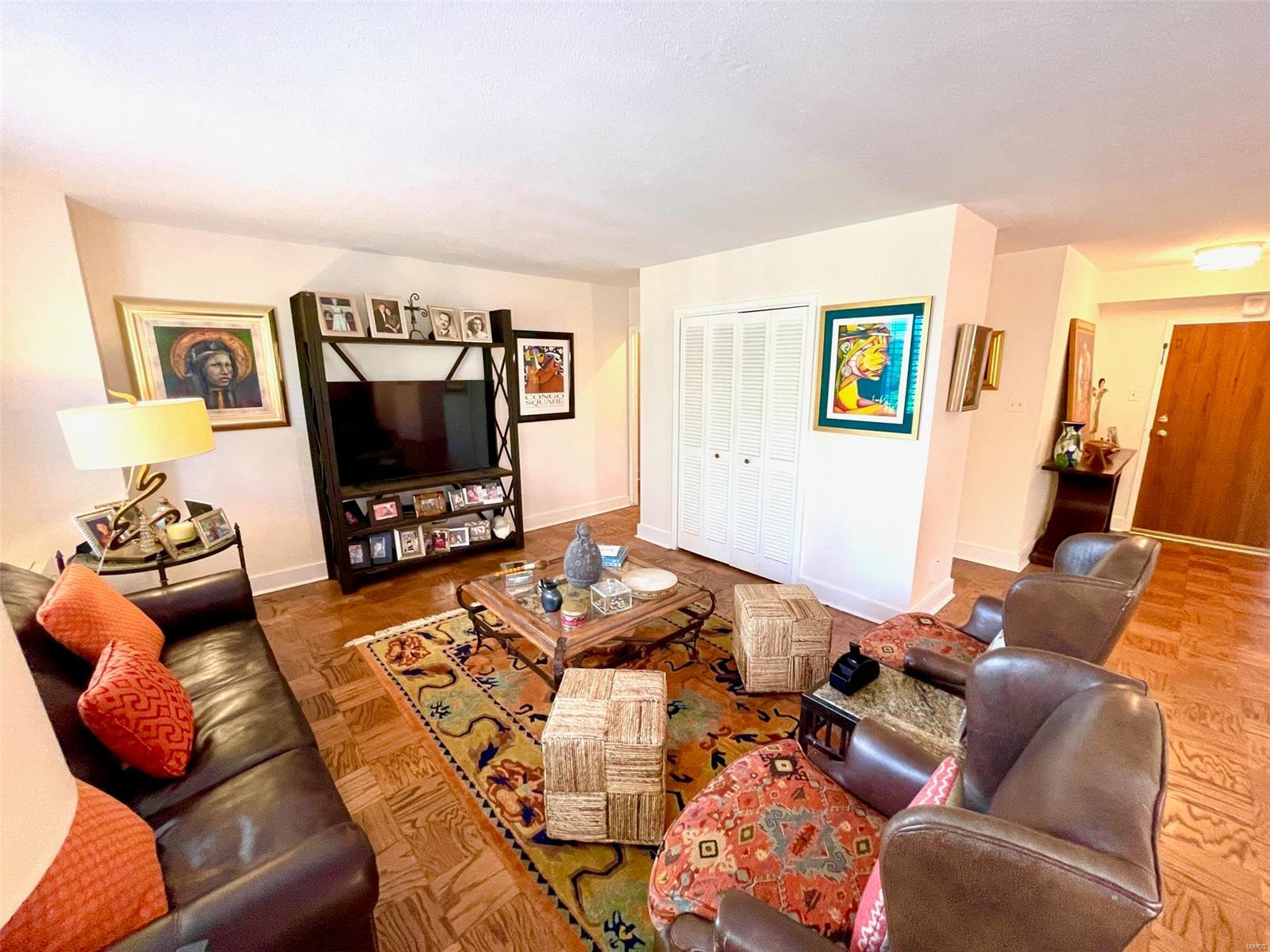 900 South Hanley Road, Unit 4D St. Louis, MO 63105 - Photo 9 of 29
