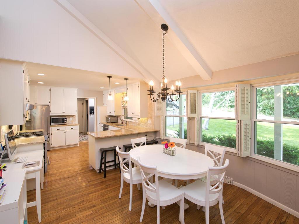 4779 Coventry Road West Minnetonka, MN 55345 - Photo 11 of 24 Gallery Image 11