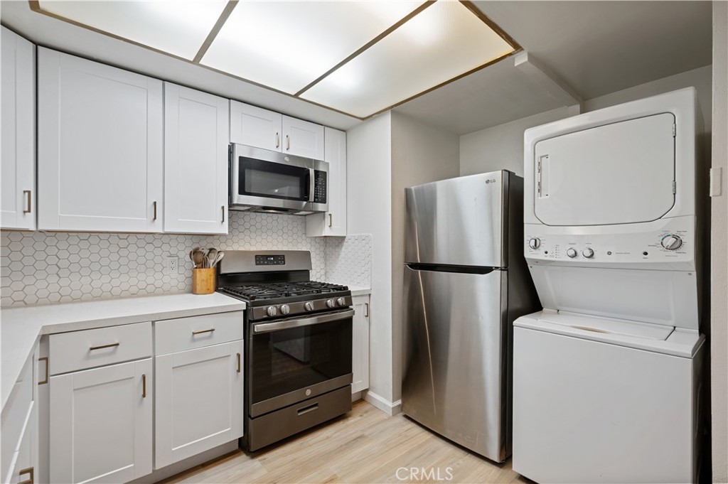 1373 Wheaton Way Riverside, CA 92507 - Photo 12 of 32