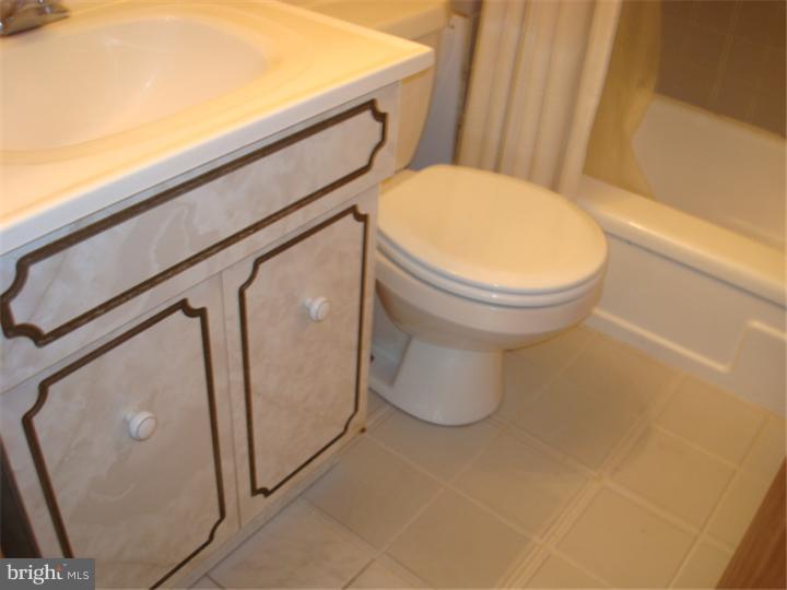6 Inkberry Road Levittown, PA 19057 - Photo 16 of 25 Bathroom