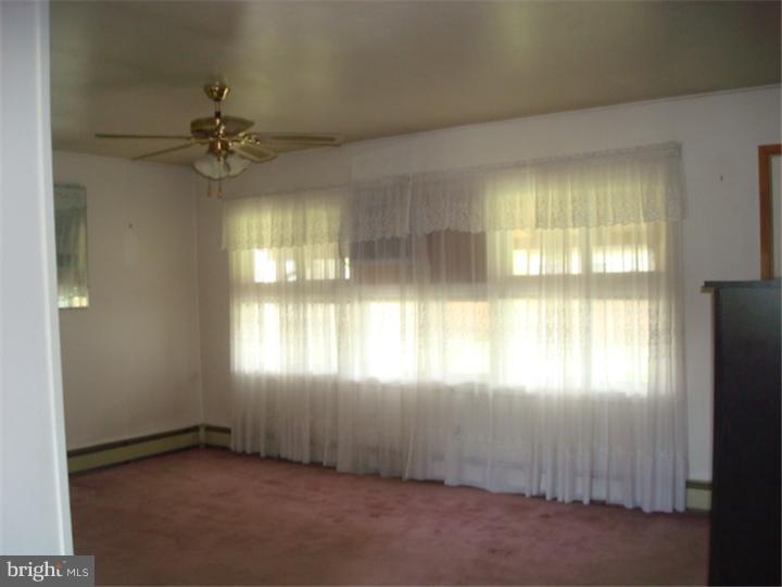 6 Inkberry Road Levittown, PA 19057 - Photo 22 of 25 Living Room