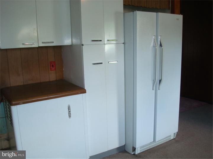 6 Inkberry Road Levittown, PA 19057 - Photo 7 of 25 Kitchen