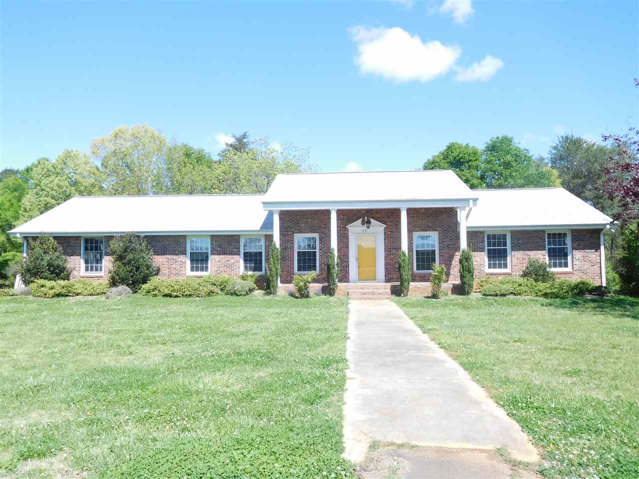 973 Old Post Road Gaffney, SC 29341 - Photo 1 of 15 Gallery Image 1