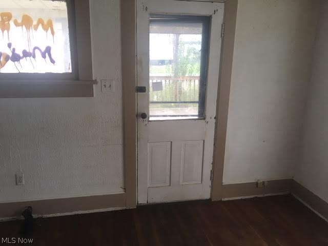 4731 Navarre Road Southwest Canton, OH 44706 - Photo 6 of 22 Gallery Image 6