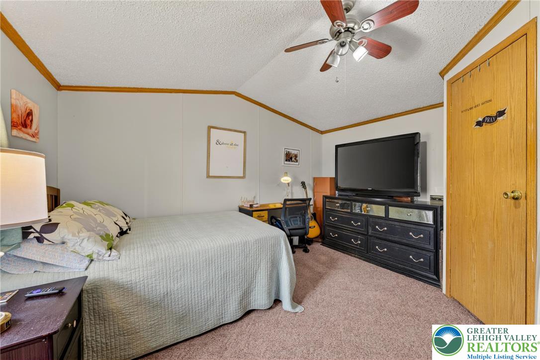 8766 Turkey Ridge Road Breinigsville, PA 18031 - Photo 17 of 35