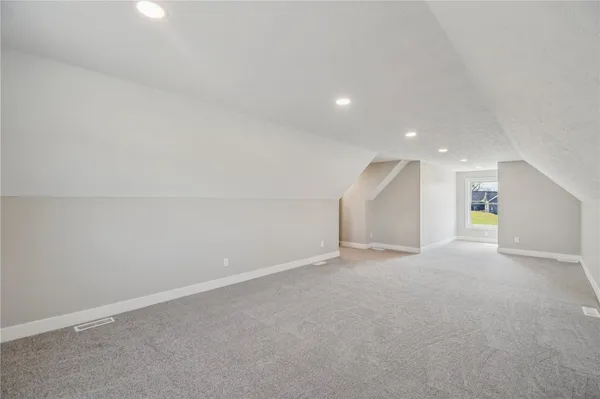 $749,000 | 1 Stella Lane, Ogden, NY 14559