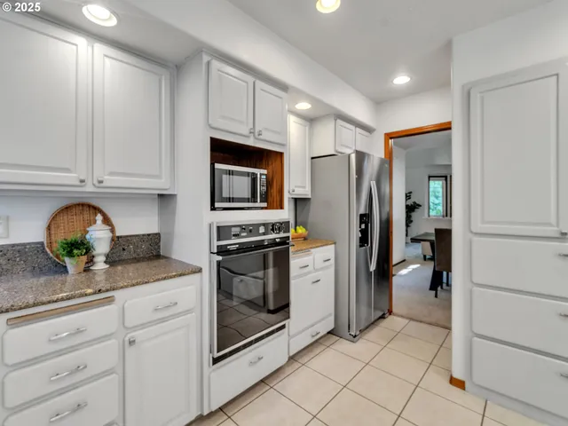 $579,000 | 4020 Mandy Avenue Southeast, Salem, OR 97302