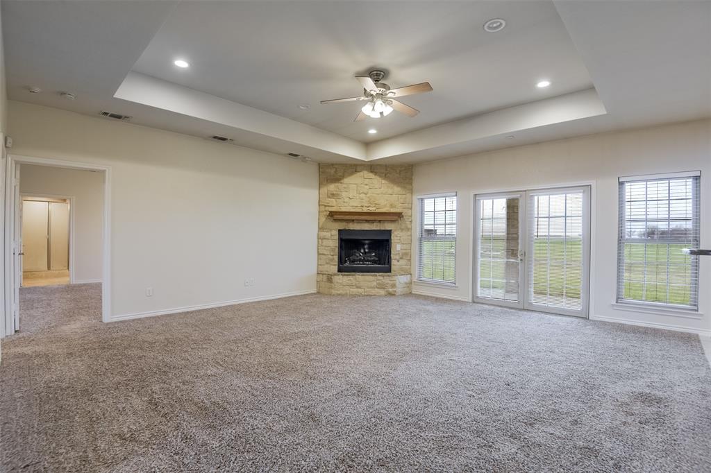 1066 W Road Waxahachie, TX 75165 - Photo 5 of 39