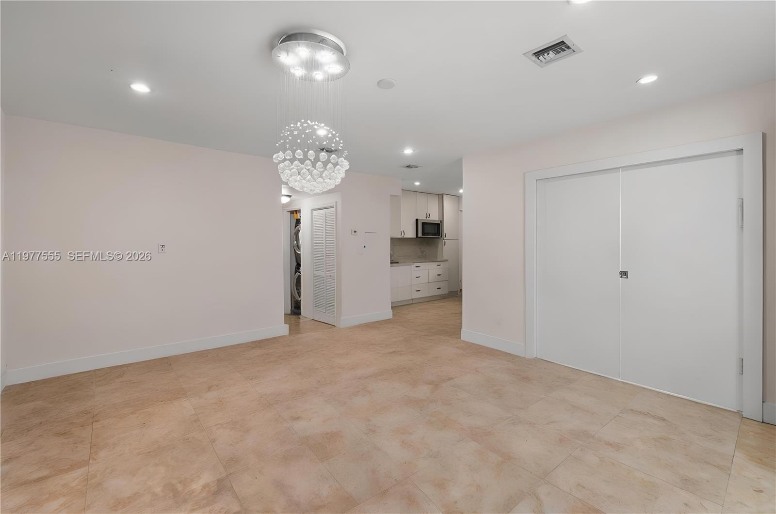 1601 Bay Road, Unit 4 Miami Beach, FL 33139 - Photo 6 of 17 Personal Properties have been removed by Virtual AI