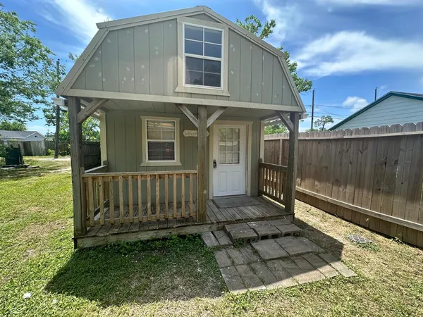 $550 | 727 West 5th Street, Unit 2, Freeport, TX 77541