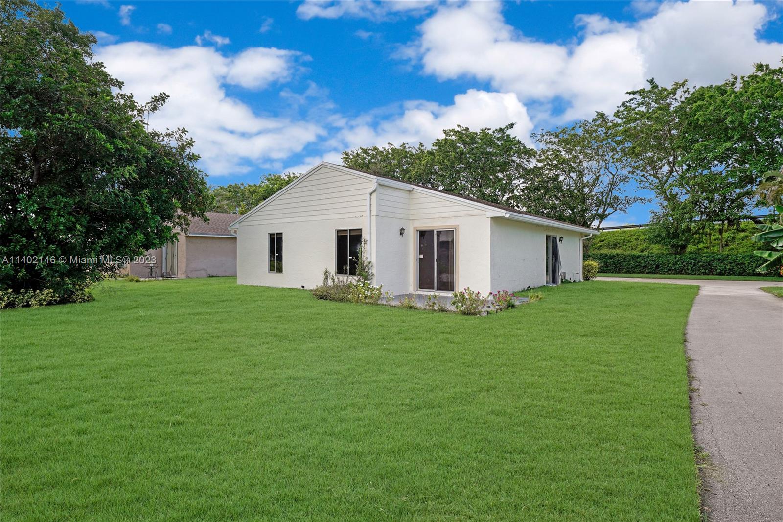 23332 Liberty Bell Terrace Boca Raton, FL 33433 - Photo 21 of 32 Gallery Image 21