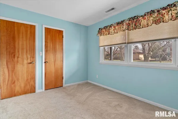 $249,900 | 2709 Clifton Drive, Springfield, IL 62704