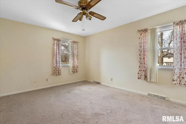 $249,900 | 2709 Clifton Drive, Springfield, IL 62704