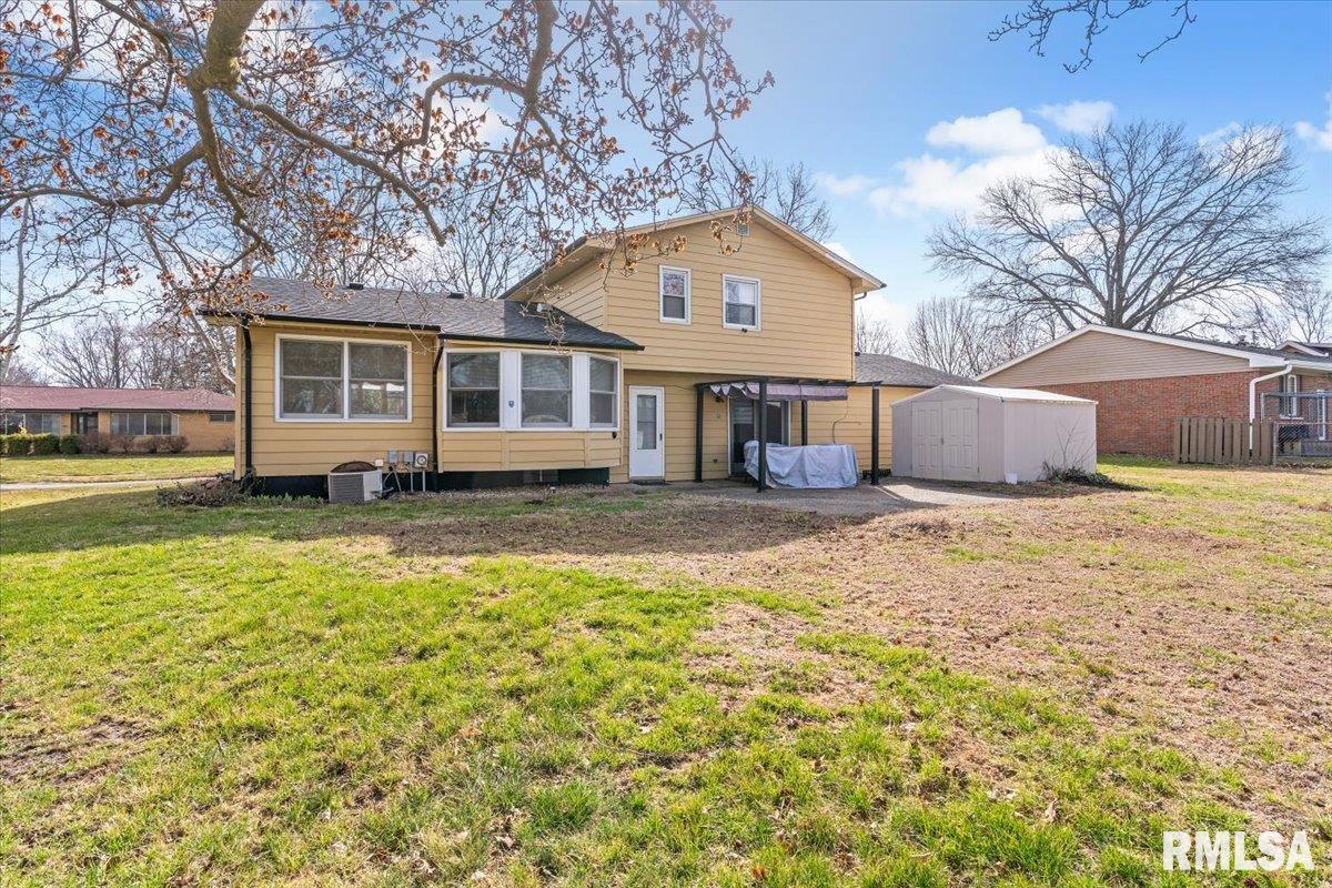 2709 Clifton Drive Springfield, IL 62704 - Photo 33 of 39