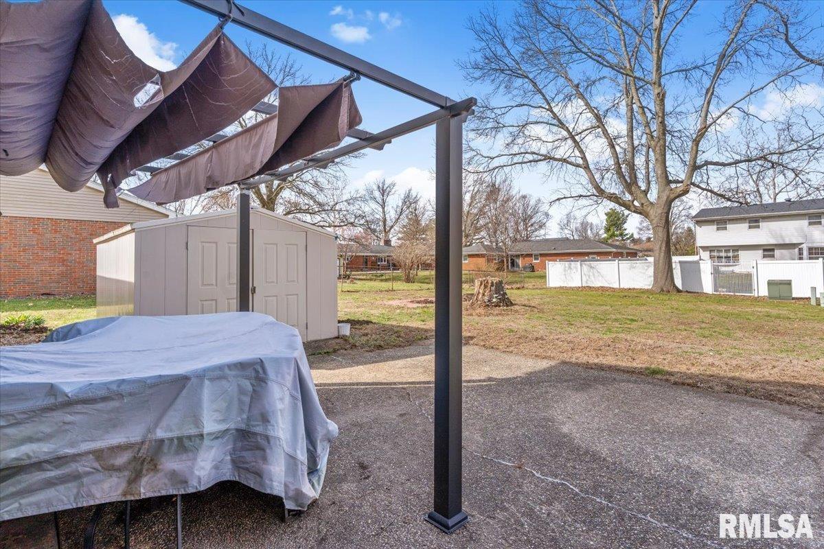 2709 Clifton Drive Springfield, IL 62704 - Photo 34 of 39