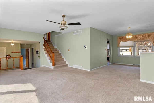 $249,900 | 2709 Clifton Drive, Springfield, IL 62704