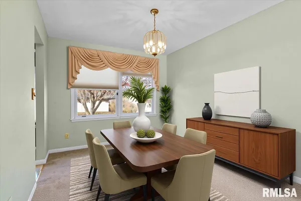 $249,900 | 2709 Clifton Drive, Springfield, IL 62704