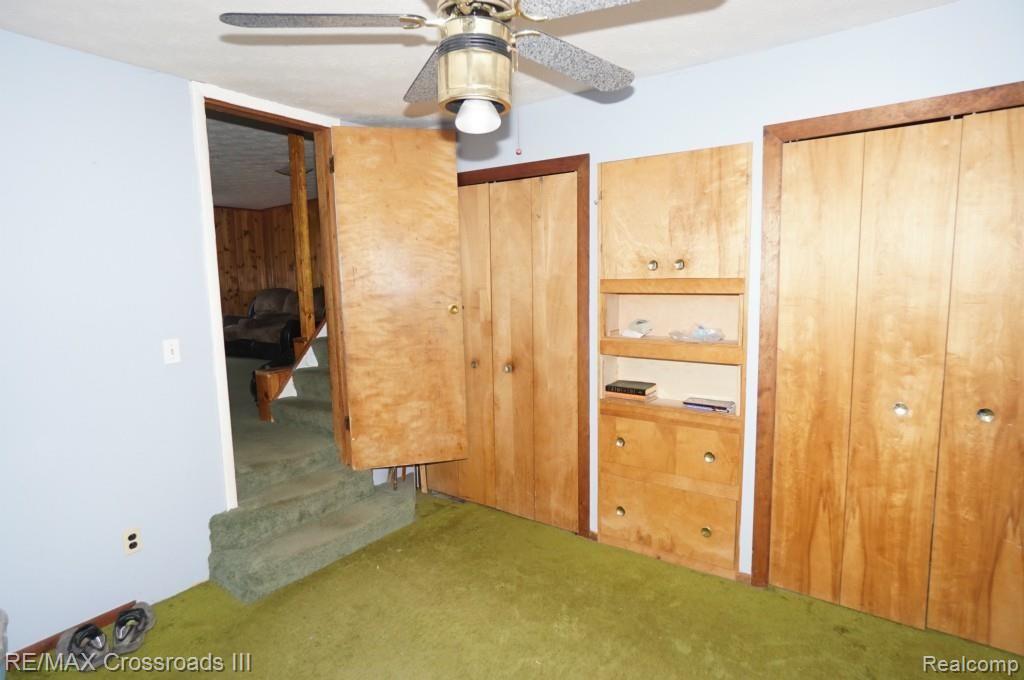 22005 Karr Road Belleville, MI 48111 - Photo 8 of 12 DSC02401.jpg