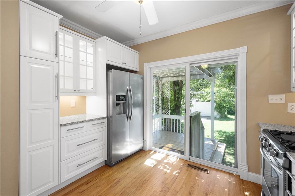 109 Pine Road Sewickley, PA 15143 - Photo 18 of 37 Gallery Image 18