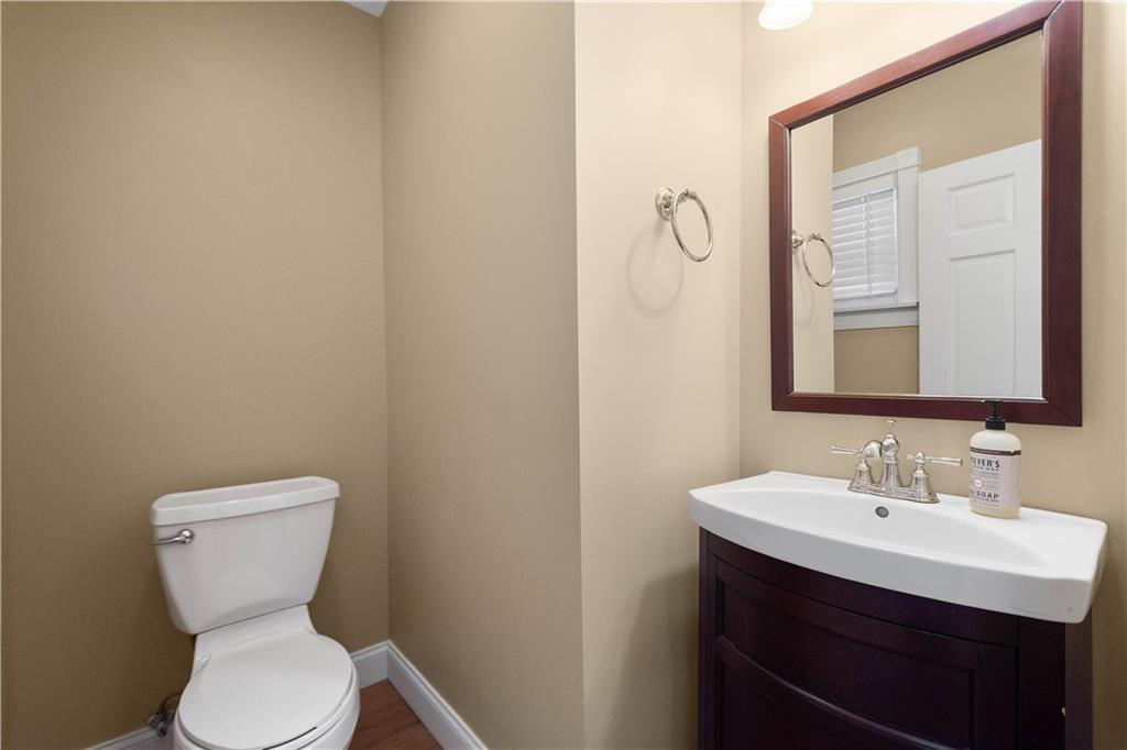 109 Pine Road Sewickley, PA 15143 - Photo 22 of 37 Powder Room on the Main Level