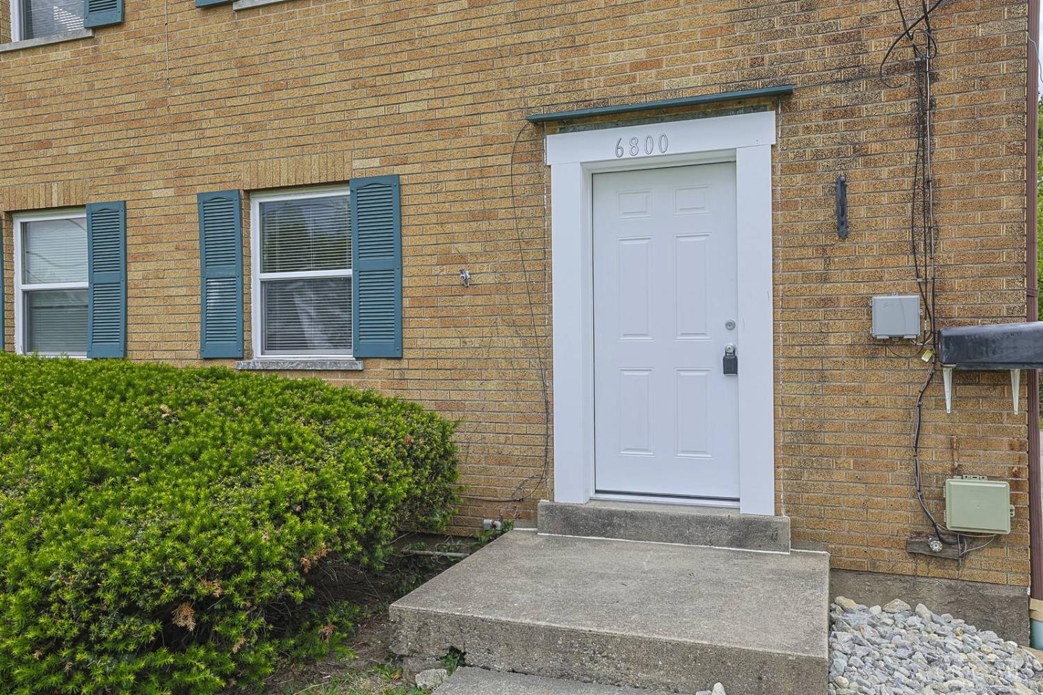 6800 Cheviot Road Cincinnati, OH 45247 - Photo 3 of 35