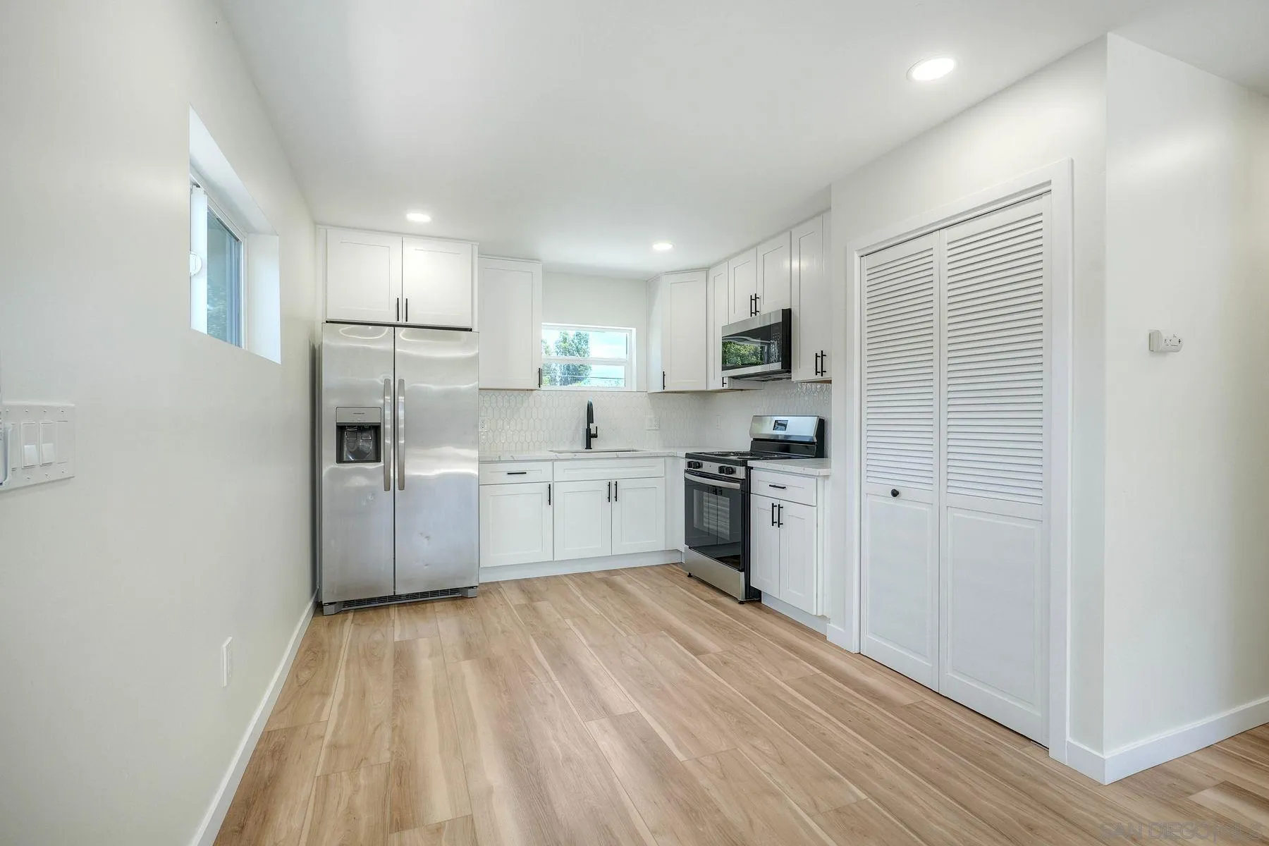 1923 Felicita Road Escondido, CA 92025 - Photo 6 of 18