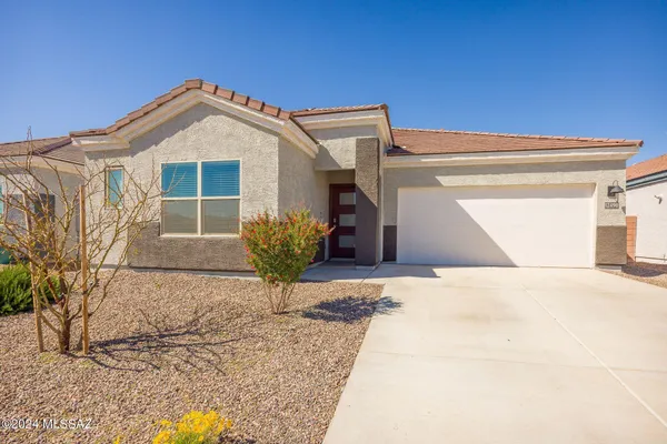 $2,095 | 12490 West Gini Lane, Marana, AZ 85653