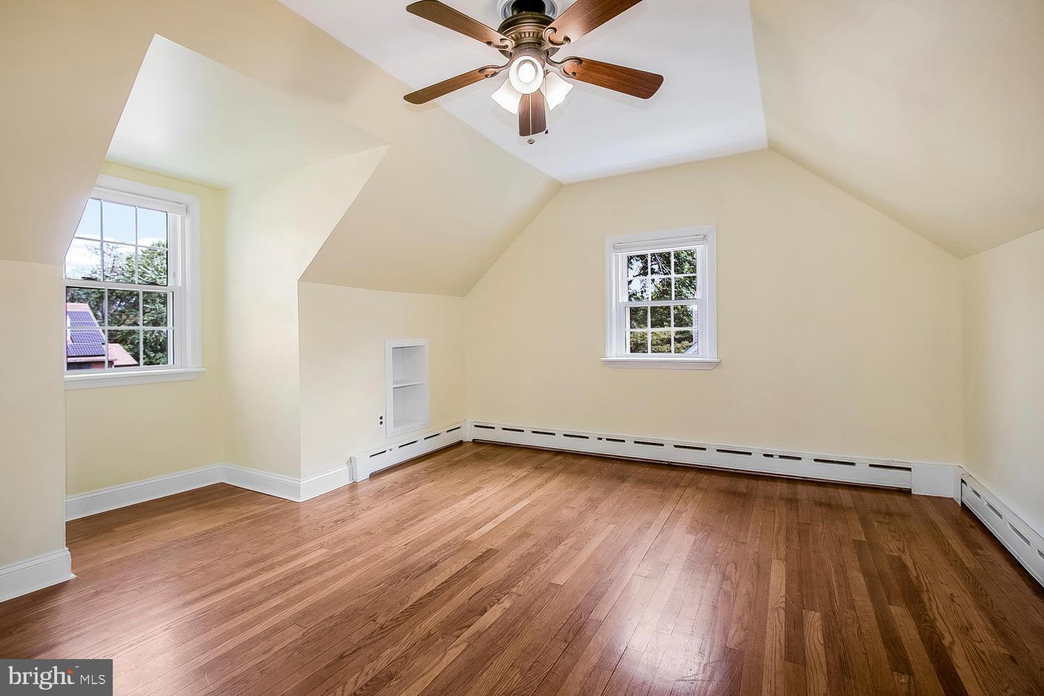 106 Devonshire Road Wilmington, DE 19803 - Photo 14 of 26 BD 2 - Hdwd flrs, ceiling fan & large closet