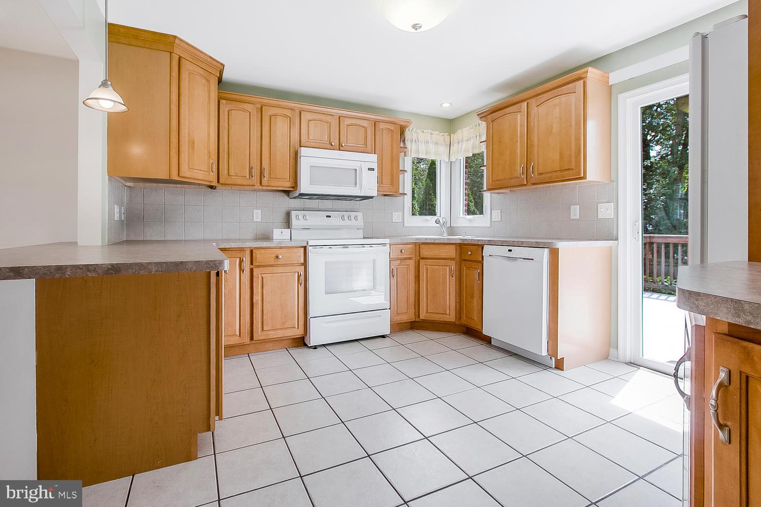106 Devonshire Road Wilmington, DE 19803 - Photo 8 of 26 Well planned kitchen layout