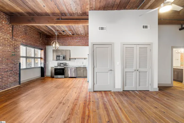 $235,000 | 806 Green Avenue, Unit 219, Greenville, SC 29605