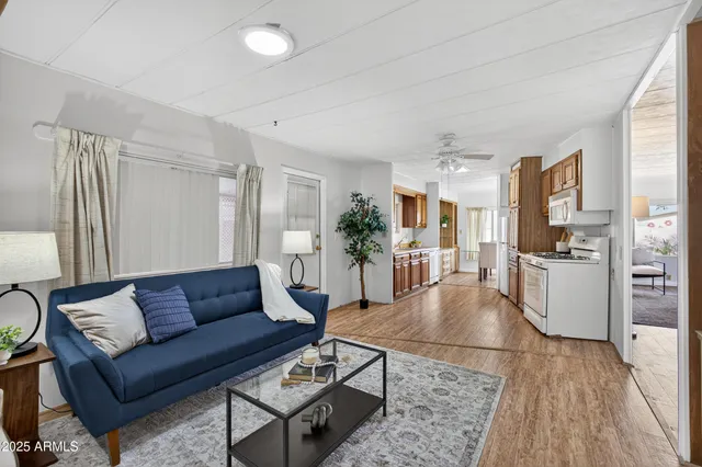 $3,000 | 5807 East Leonora Street, Mesa, AZ 85215