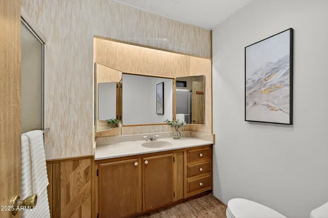 $3,000 | 5807 East Leonora Street, Mesa, AZ 85215