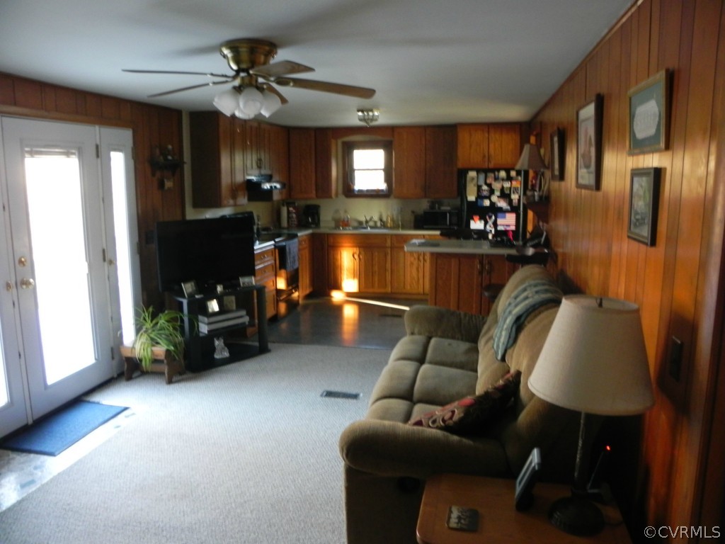 9340 Goodman Road Quinton, VA 23141 - Photo 7 of 9 Gallery Image 7