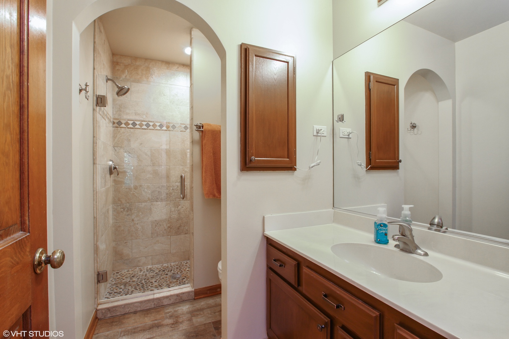 242 Foxmoor Road Fox River Grove, IL 60021 - Photo 8 of 17