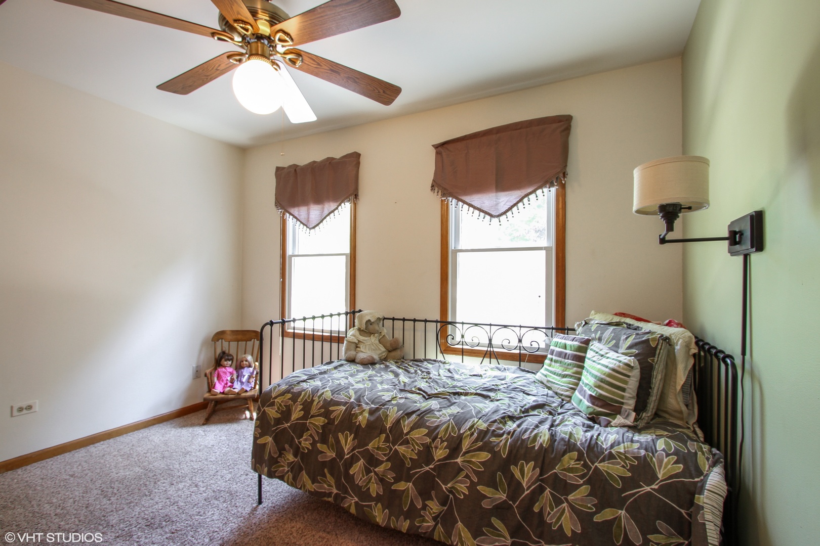242 Foxmoor Road Fox River Grove, IL 60021 - Photo 9 of 17