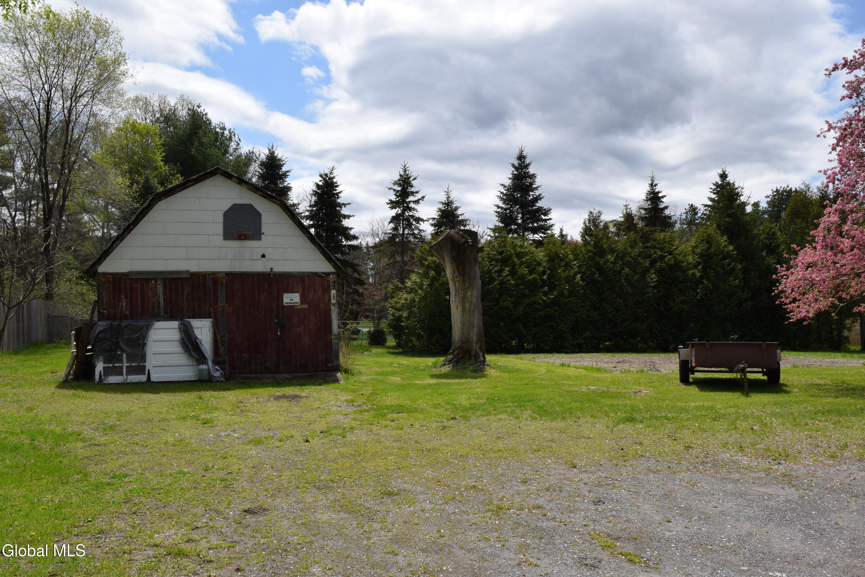408 Reynolds Road Moreau, NY 12828 - Photo 3 of 26 3