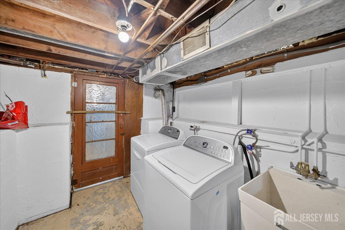 204 Marlin Road Fords, NJ 08863 - Photo 22 of 28 Gallery Image 22