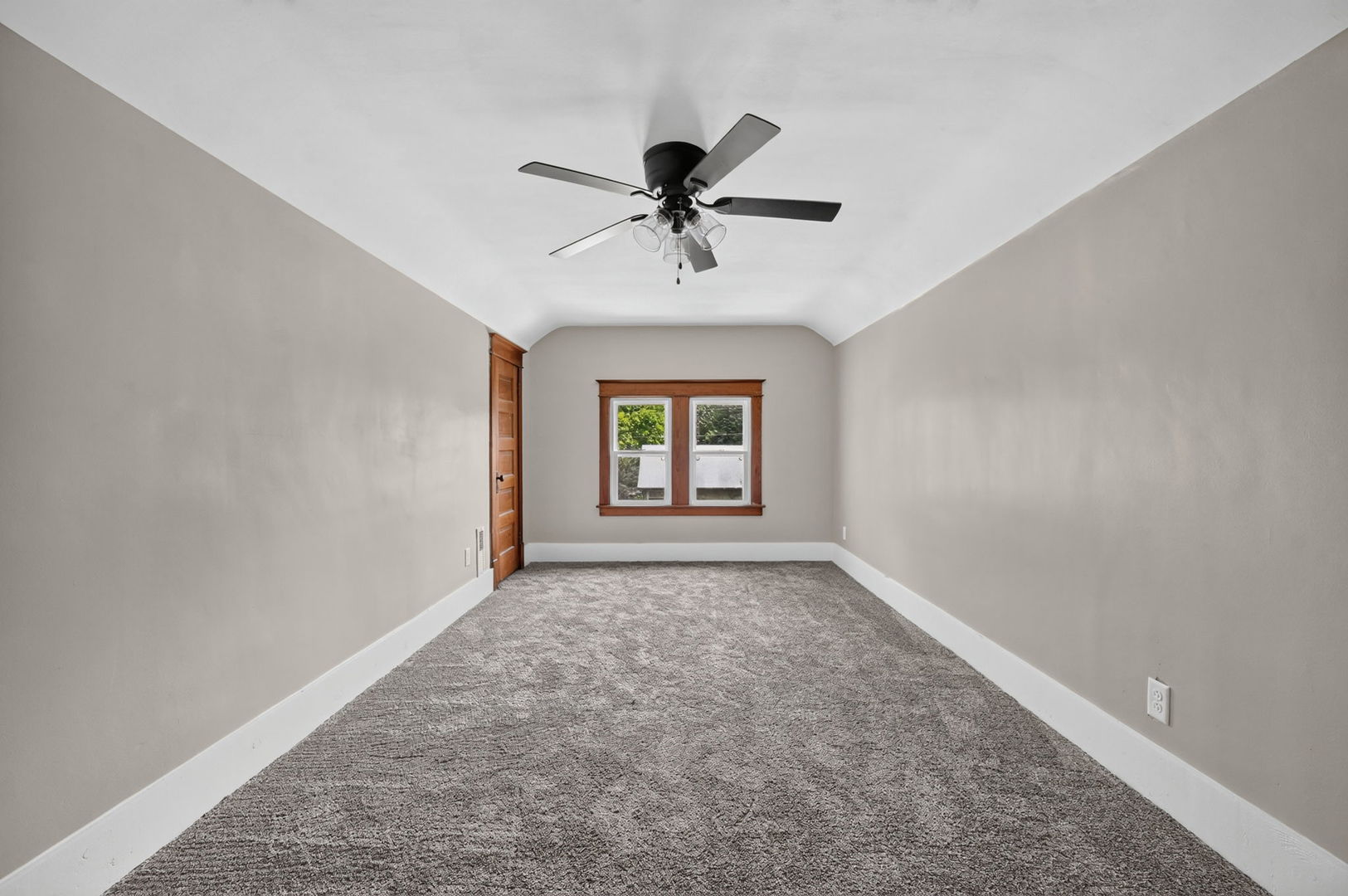 558 South 3rd Street Rochelle, IL 61068 - Photo 21 of 33 Gallery Image 21