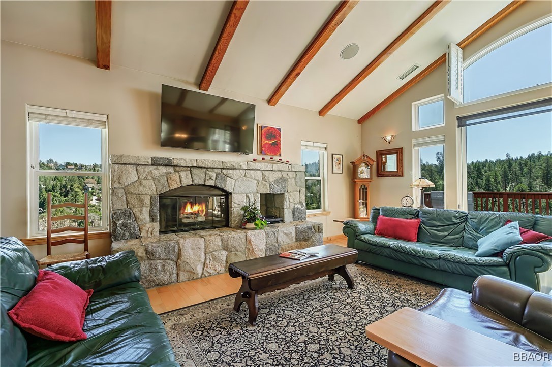 26855 Inyo Court Lake Arrowhead, CA 92352 - Photo 12 of 36