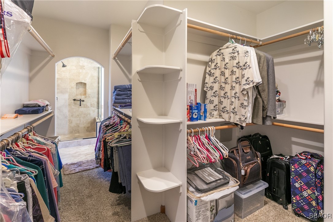 26855 Inyo Court Lake Arrowhead, CA 92352 - Photo 23 of 36 Walk-in Closet in Primary
