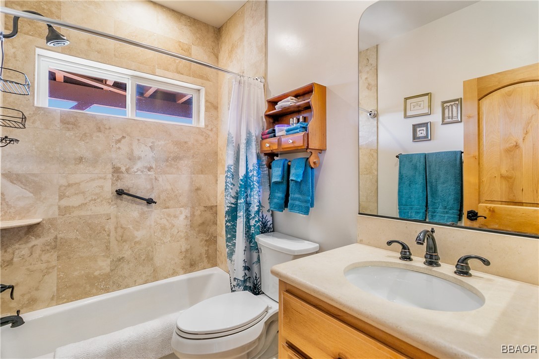 26855 Inyo Court Lake Arrowhead, CA 92352 - Photo 26 of 36 2nd Full Bathroom